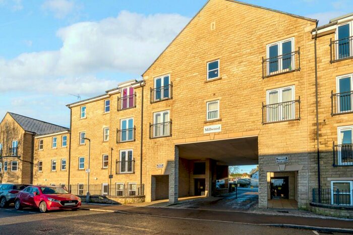 2 Bedroom Flat To Rent In Millwood, Sycamore Avenue, Bingley, West Yorkshire, BD16