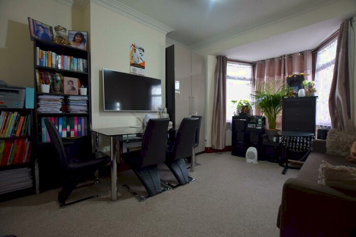 1 Bedroom Property To Rent In Cornwall Road, HA1