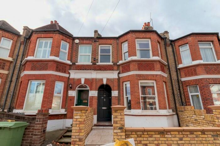 4 Bedroom Terraced House To Rent In Vambery Road, London, SE18