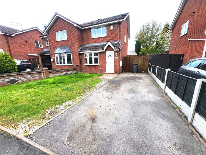 2 Bedroom Semi-Detached House To Rent In Memorial Close, Willenhall, WV13
