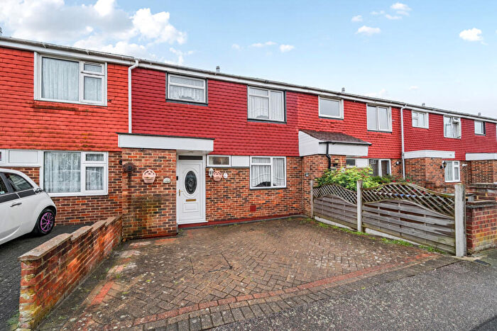 3 Bedroom Terraced House For Sale In Osborne Road, Belvedere, DA17