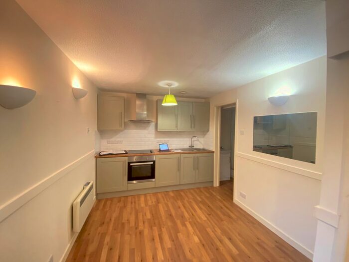 1 Bedroom Flat To Rent In Conway Close, Houghton Regis, Dunstable, LU5