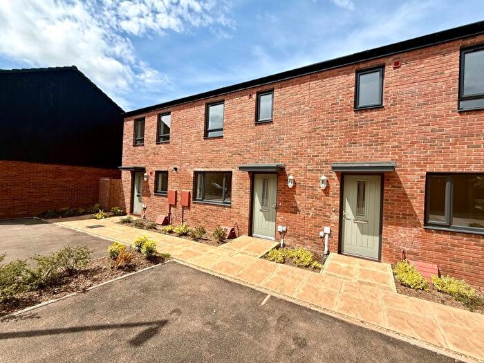 3 Bedroom Terraced House To Rent In Orton Road, Yate, Bristol, BS37