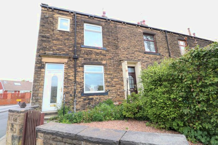 2 Bedroom Detached House To Rent In Windmill Hill, Pudsey, West Yorkshire, Uk, LS28