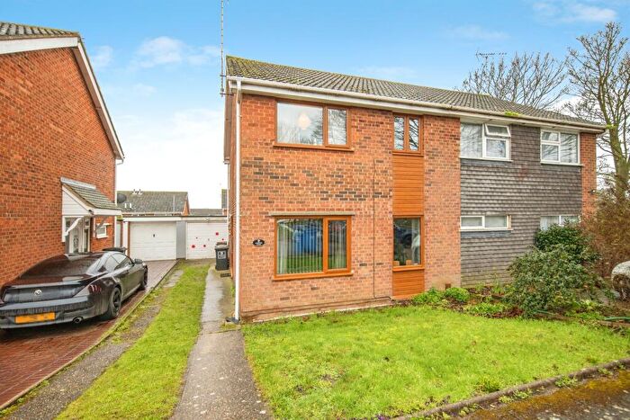 3 Bedroom Semi Detached House For Sale In Sawston Close, Ipswich, IP2