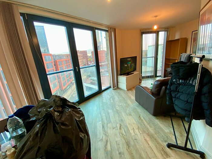 2 Bedroom Flat To Rent In Southside, St Johns Walk, Birmingham, B5