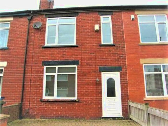 3 Bedroom End Of Terrace House To Rent In Hulbert Street, Middleton, Manchester, M24