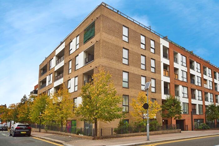 1 Bedroom Flat For Sale In Fulbourne Road, London, E17