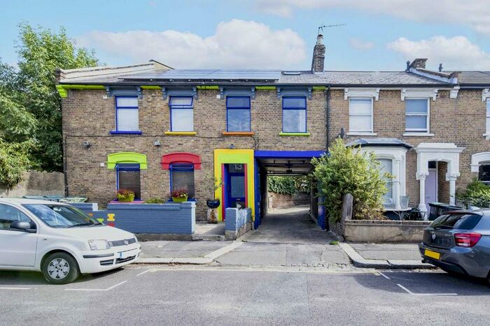 1 Bedroom Flat To Rent In Victoria Terrace, London, N4