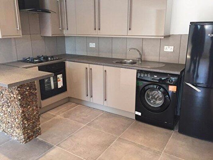 1 Bedroom Flat To Rent In Knight House, Barnet, EN4