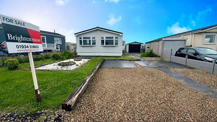 3 Bedroom Mobile/park Home For Sale In Summer Lane Park Homes, Banwell, BS29