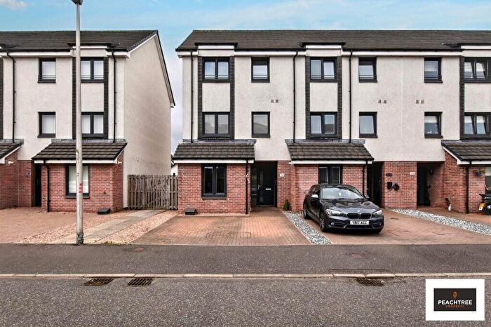 4 Bedroom End Of Terrace House For Sale In Kenley Road, Renfrew, PA4