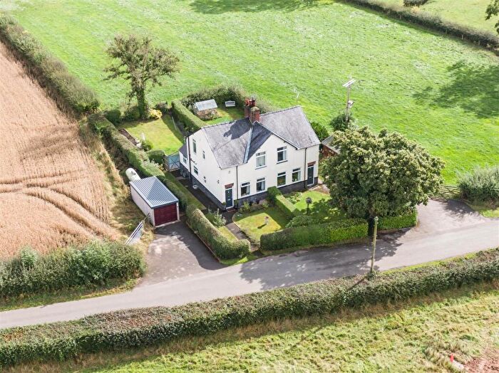 4 Bedroom Cottage For Sale In Burrows Cottages With Land, Brailsford, DE6