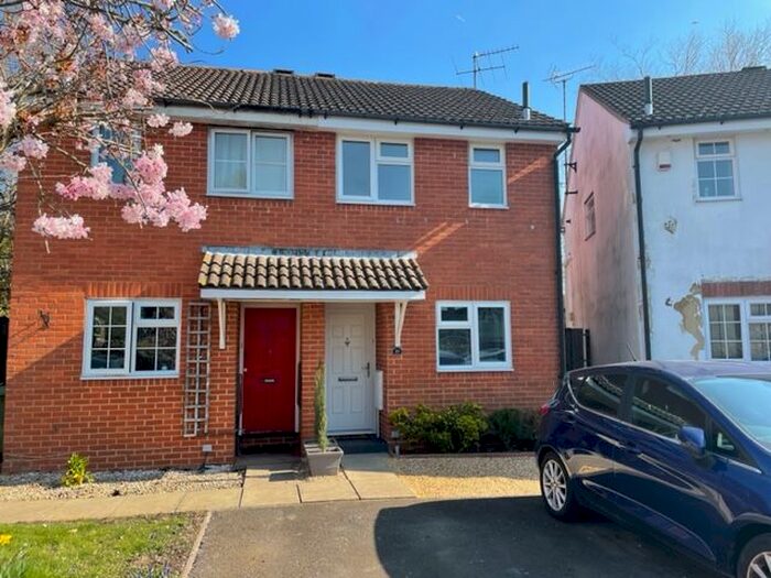 2 Bedroom Property To Rent In Corbiere Close, Southampton, SO16