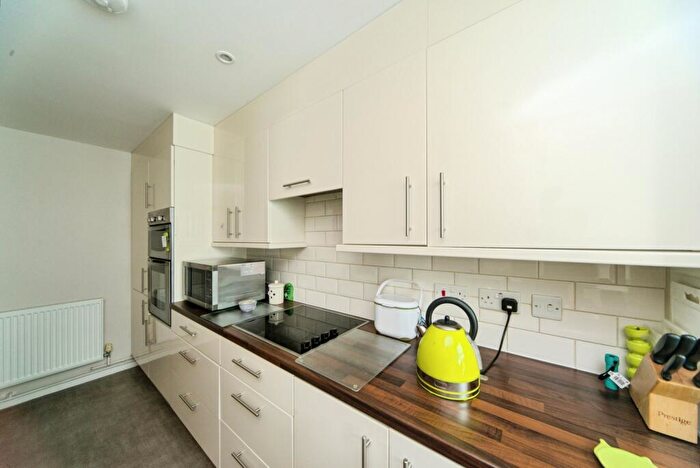 1 Bedroom Flat For Sale In Grasshoppers, The Drive, Hove, East Sussex, BN3