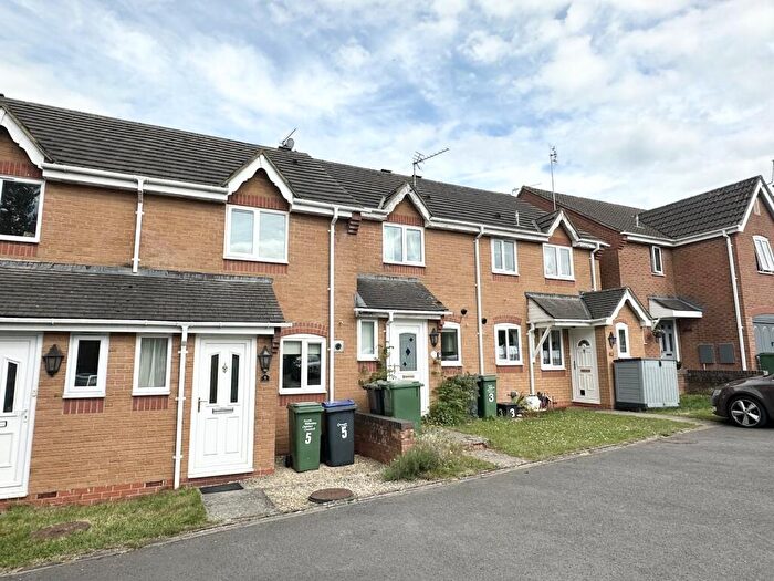 2 Bedroom House To Rent In Collen Close, Chippenham, SN14