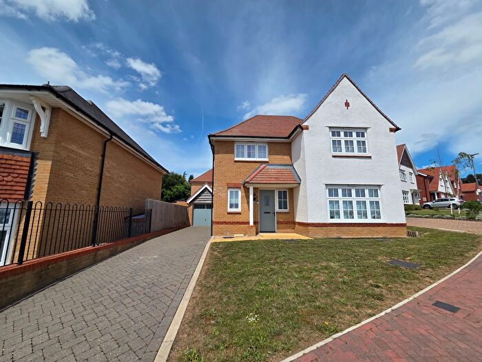 4 Bedroom Property To Rent In Armstrong Road, Luton, LU2