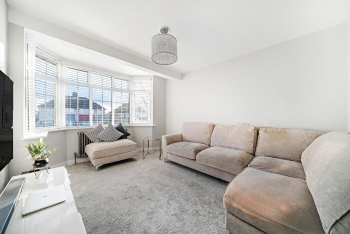 3 Bedroom Semi-Detached House To Rent In Oldstead Road, Bromley, Kent, BR1