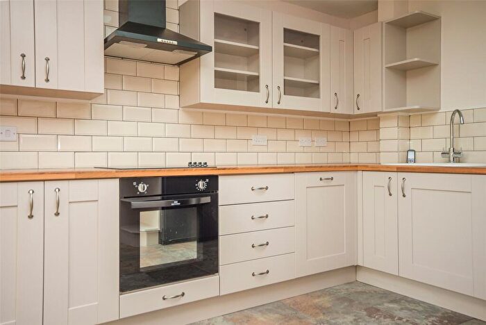 2 Bedroom Terraced House To Rent In Orchard Street, Maidstone, Kent, ME15