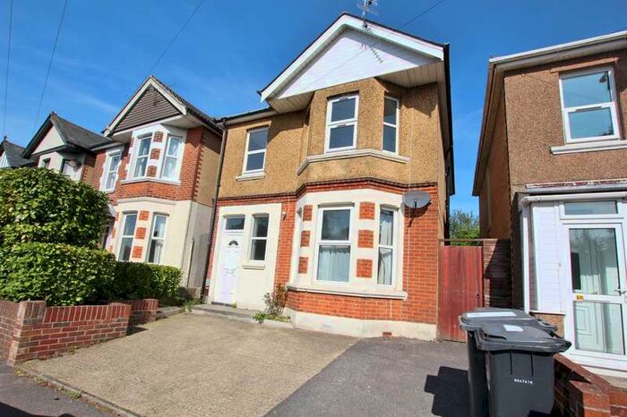 1 Bedroom Property To Rent In Heathwood Road Bournemouth, BH9