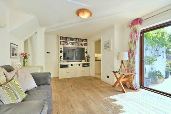 4 Bedroom Detached House To Rent In Troy Road, London, SE19