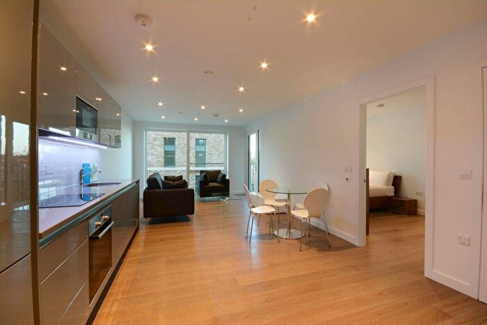 1 Bedroom Flat To Rent In Baldwin Point, Elephant And Castle, London, SE17