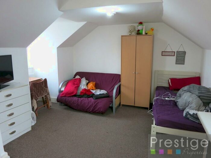 Studio To Rent In - Raveley Street, NW5