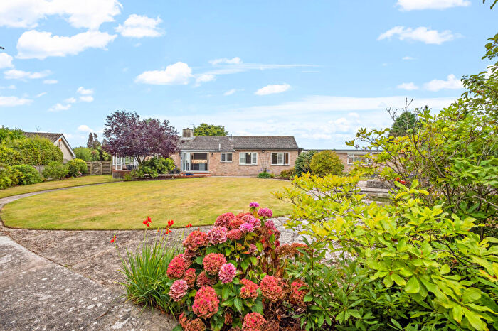 4 Bedroom Bungalow For Sale In Wareham, Dorset, BH20