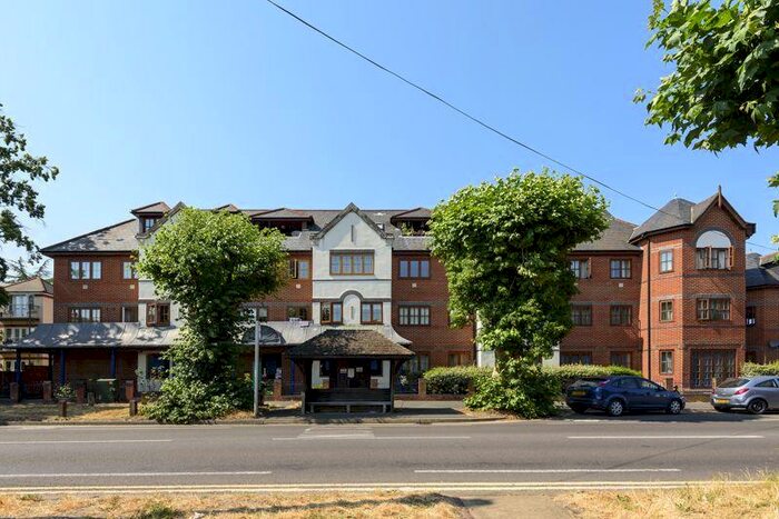 1 Bedroom Apartment To Rent In Kings Road, Godalming, GU7