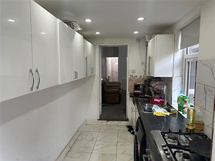 3 Bedroom Terraced House For Sale In Drews Lane, Birmingham, West Midlands, B8