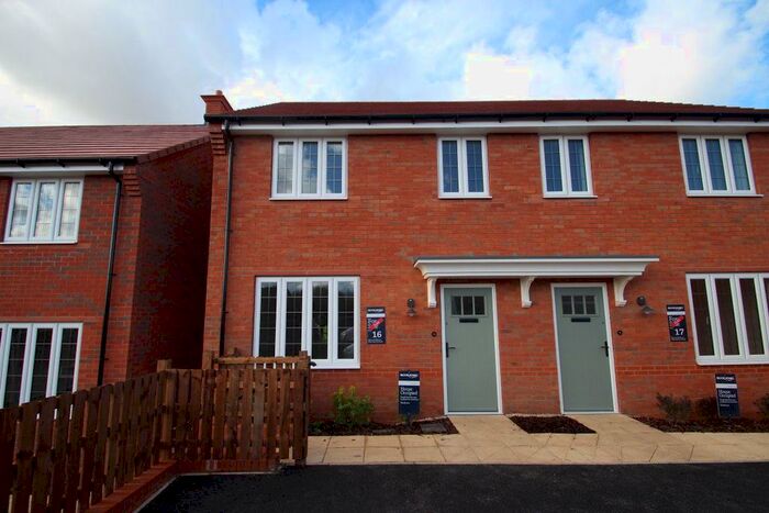 3 Bedroom Semi-Detached House To Rent In Turtle Dove Close, Hinckley, Leicestershire, LE10
