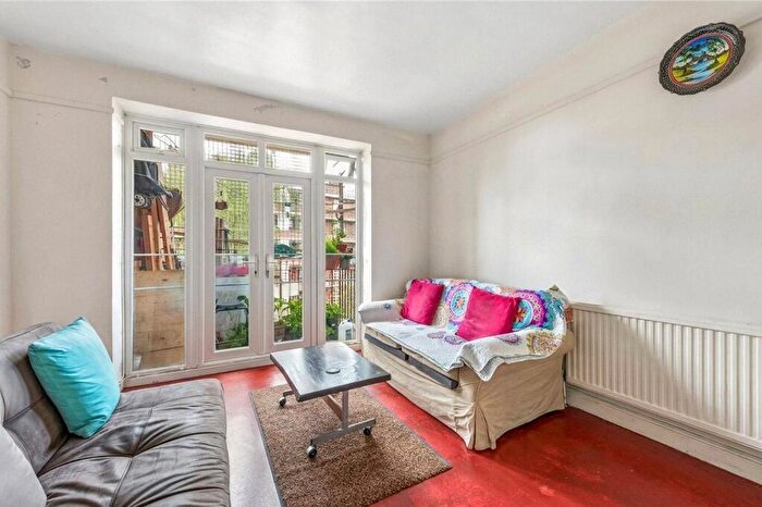 2 Bedroom Apartment For Sale In Portland Rise, London, N4