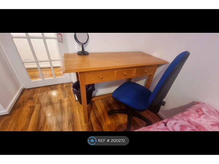 1 Bedroom Flat To Rent In Merchant City Townhead, Glasgow, G4