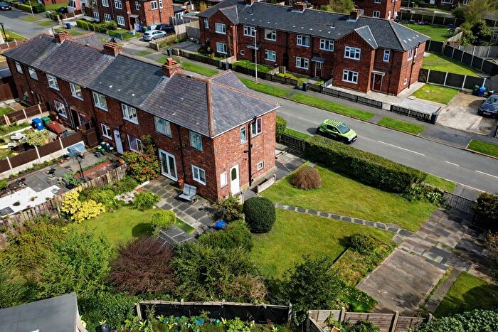 3 Bedroom Semi Detached House For Sale In Kings Avenue, Lowton, Warrington, WA3