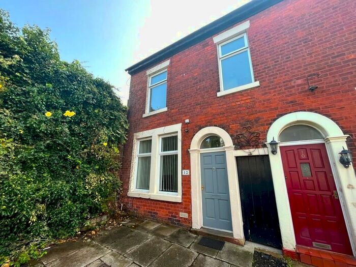 3 Bedroom End Of Terrace House To Rent In Walker Place, Preston Town Centre, PR1