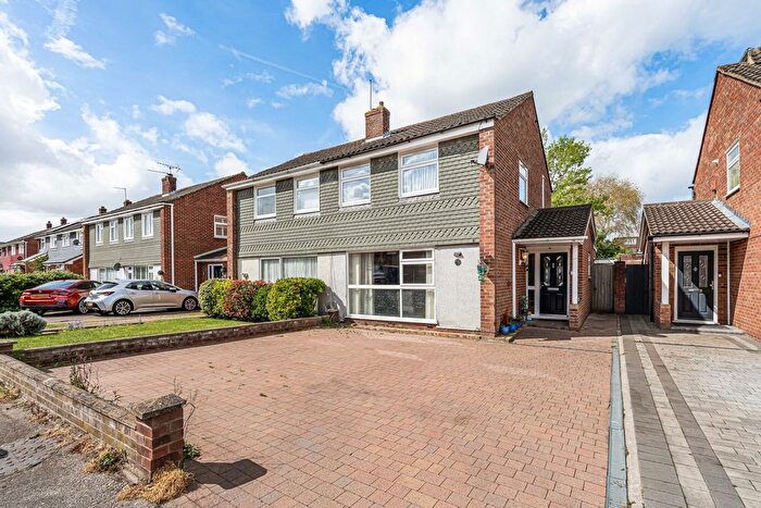 3 Bedroom Semi Detached House For Sale In Catherine Drive, Sunbury-On-Thames, Surrey, TW16