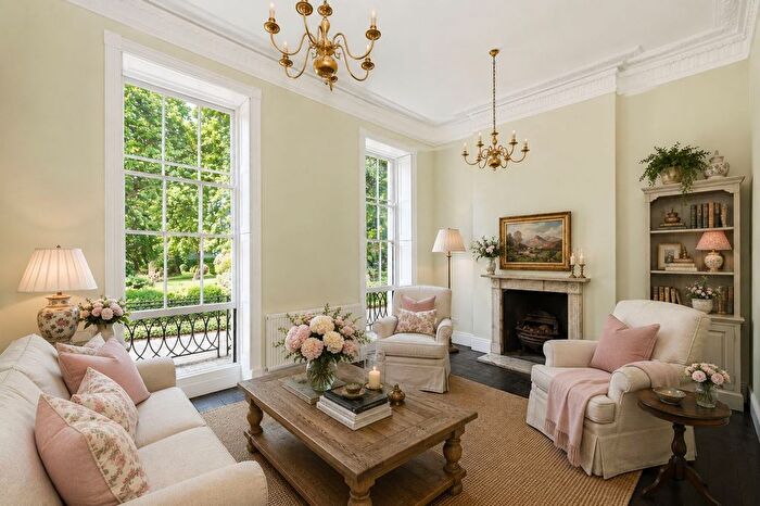 7 Bedroom Terraced House For Sale In Mecklenburgh Square, London, WC1N