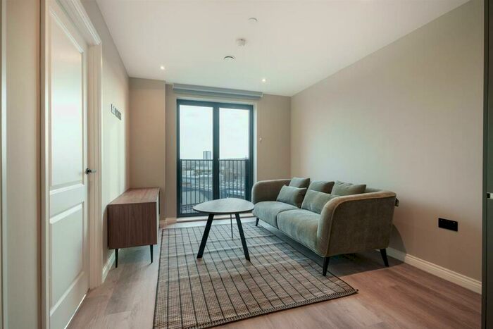 2 Bedroom Apartment To Rent In Springwell Gardens, Springwell Road, Leeds, LS12