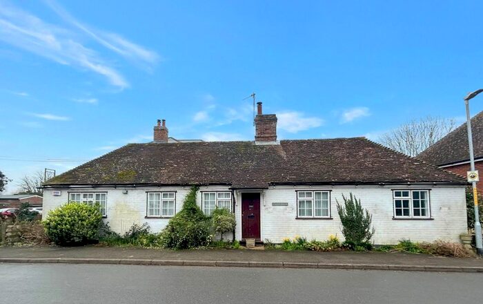 2 Bedroom Detached Bungalow To Rent In Forge Hill, Aldington, Ashford, TN25