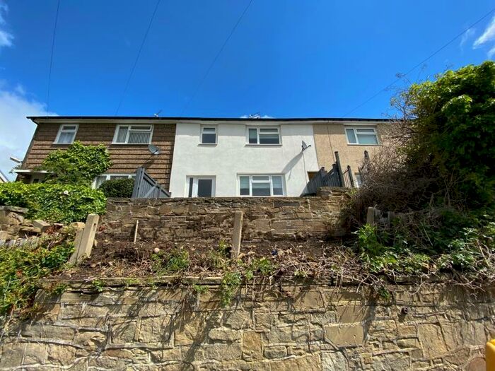 3 Bedroom Terraced House To Rent In Carr Bank, East Morton, Keighley, BD20