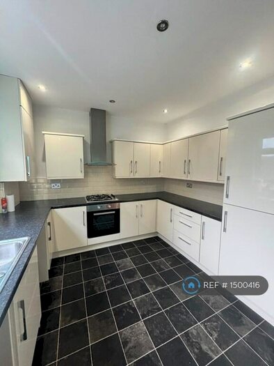 3 Bedroom Terraced House To Rent In Queen Street, Kidsgrove, ST7