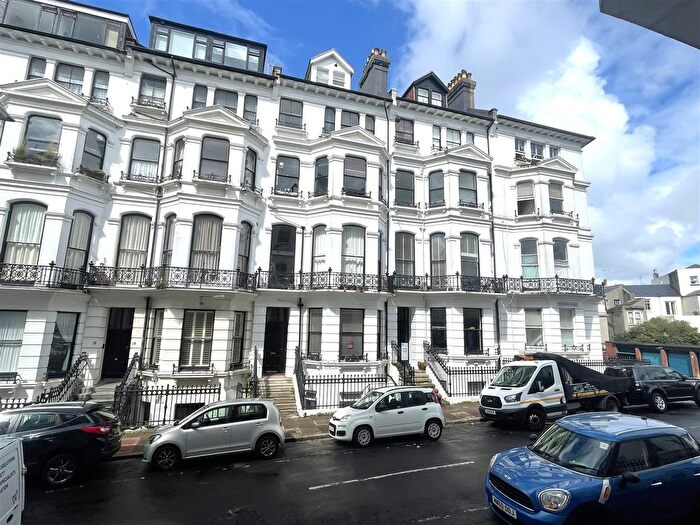2 Bedroom Flat To Rent In St. Michaels Place, Brighton, BN1