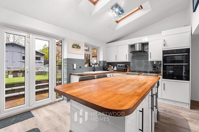 3 Bedroom End Terrace House For Sale In High Street, London Colney, St. Albans, AL2