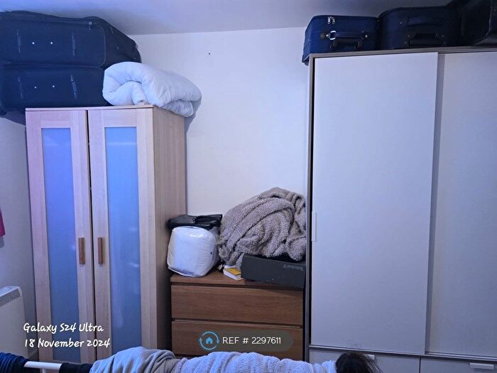 1 Bedroom Flat To Rent In Priory Heights, Dunstable, LU5