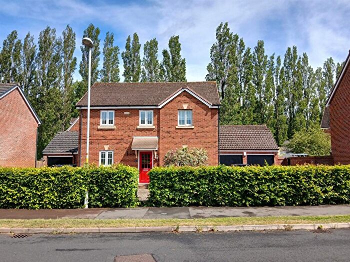 3 Bedroom Detached House For Sale In Amport Lane Kingsway, Quedgeley, Gloucester, GL2