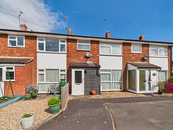 3 Bedroom Terraced House For Sale In Chiltern Close, Wendover, HP22