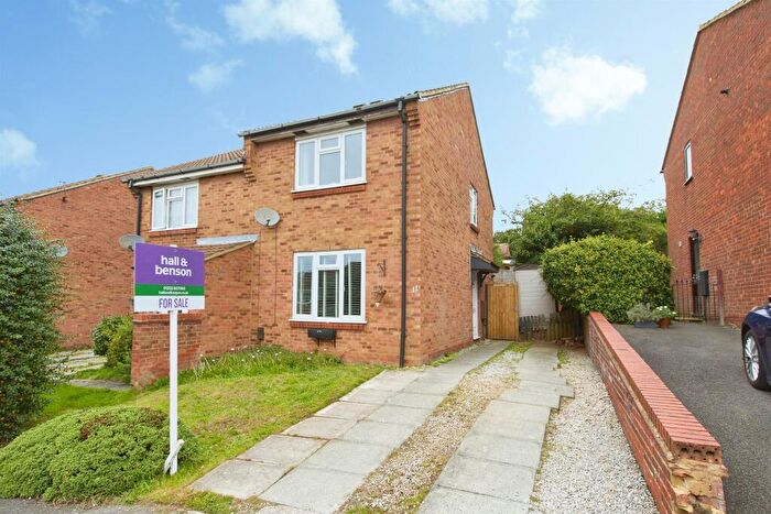 2 Bedroom Semi-Detached House For Sale In Timbersbrook Close, Oakwood, Derby, DE21