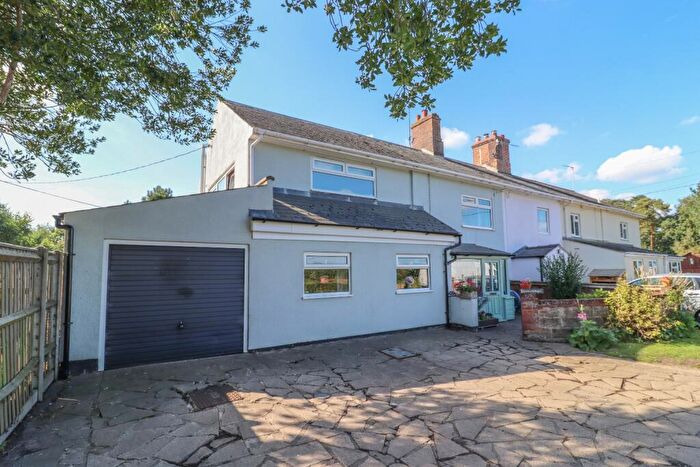 4 Bedroom Semi-Detached House For Sale In Cranmer Cottages, The Common, Fakenham, NR21