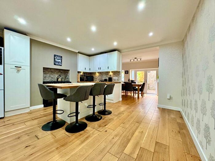 3 Bedroom Terraced House For Sale In Holcombe Road, Rossendale, Lancashire, BB4