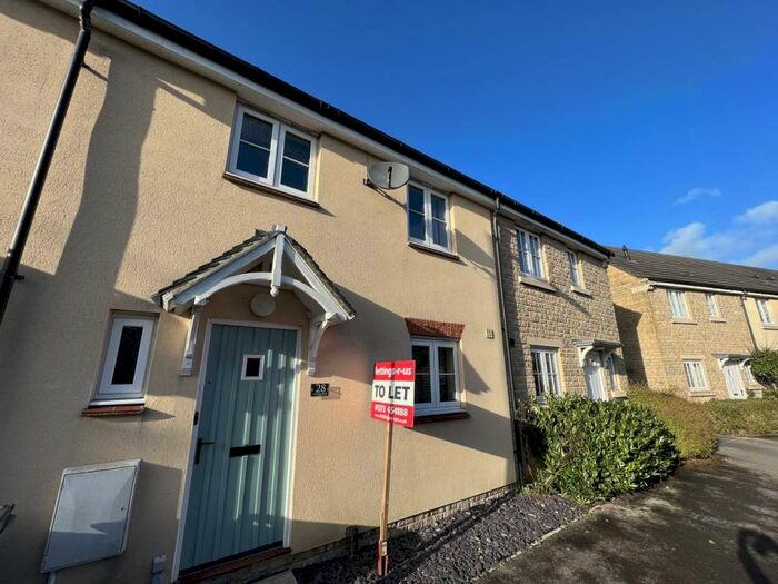 3 Bedroom House To Rent In Ellworthy Court, Frome, Somerset, BA11